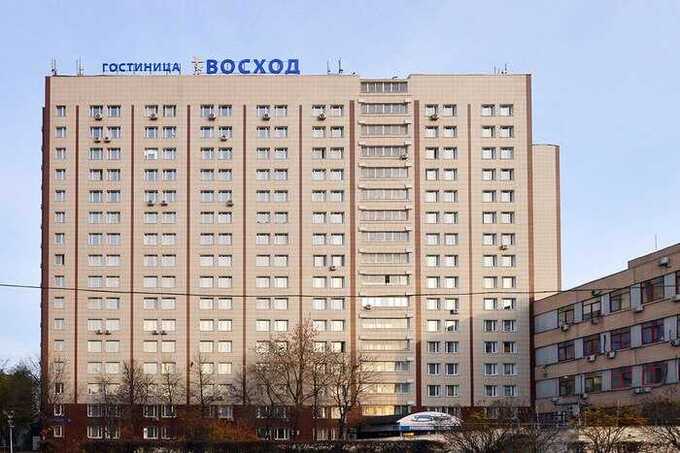 Неизвестный ворвался в номер отеля «Восход» с оружием и скрылся