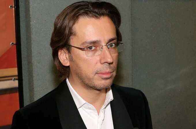 Максим Галкин заявил, что "российское ТВ умерло", в редком обращении к фанатам